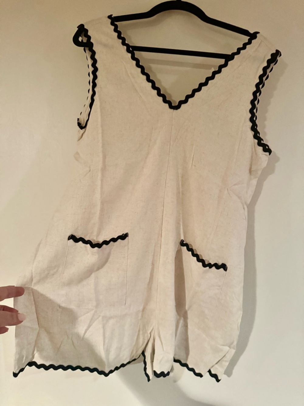 Women’s Cream Sleeveless V-Neck Linen Romper with Black Trim by eesome - Picture 2 of 3